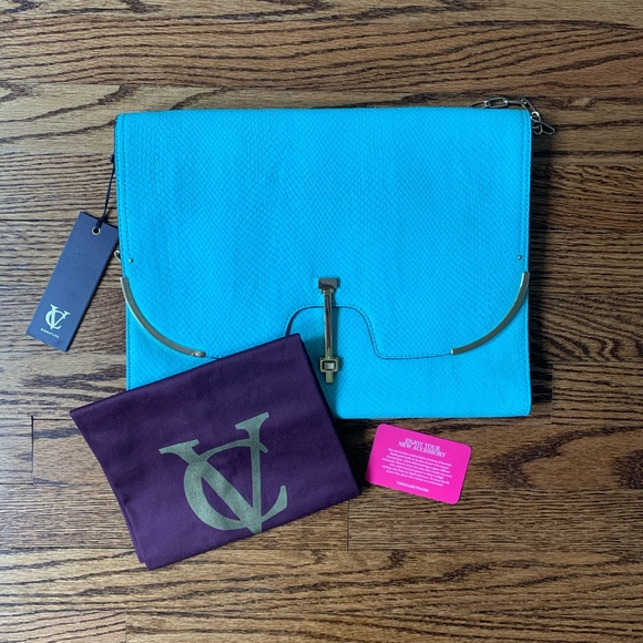 VC Oversized Clutch - Picture 6 of 6